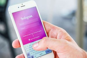 Why You Need to Compare Mobile Offers Before Putting it in Your Hand