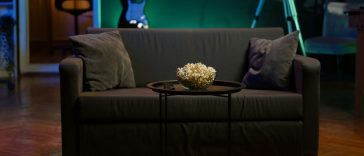 Beginner's Guide to Background Lights for Vlogging